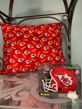 Load image into Gallery viewer, Kansas City Chiefs Throw Pillows