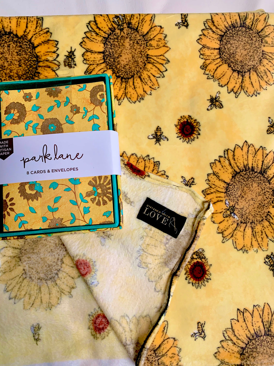 SunFlower Luxury Throw and Note Card Set.